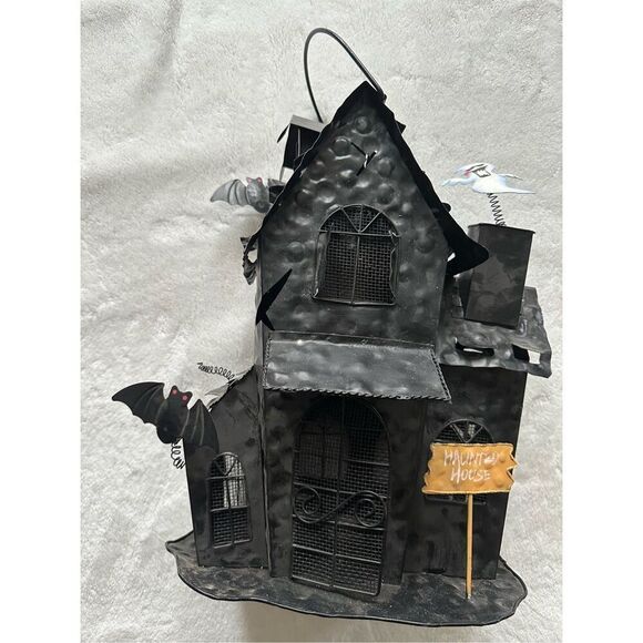 Black metal Halloween haunted house lantern ￼ - Picture 2 of 5